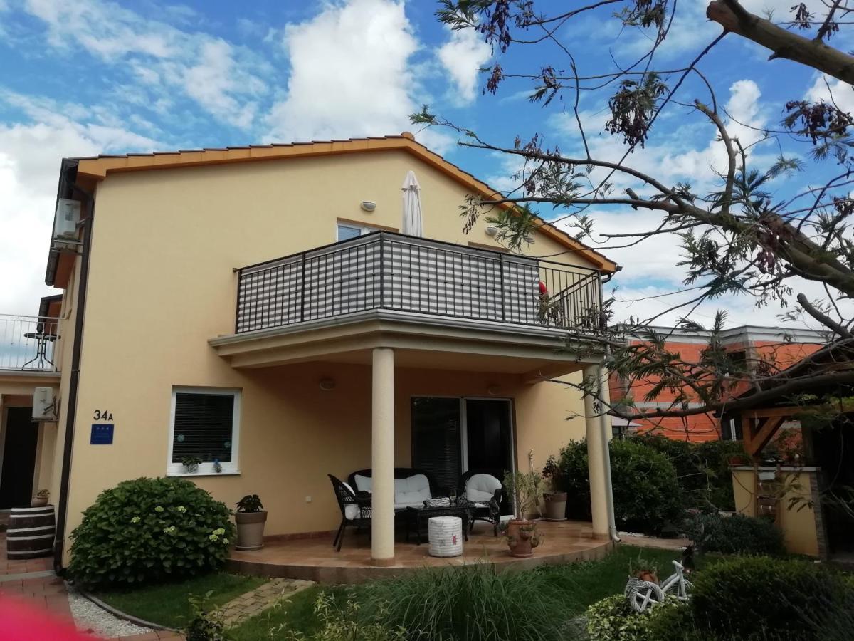 Apartments Beti Poreč Exterior foto